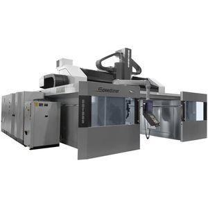 centro di lavoro CNC 5 assi
