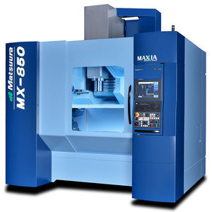 centro di lavoro CNC 5 assi