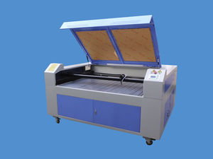macchina da taglio laser CO2 1