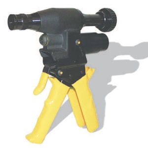 utensile rivettatura ad azionamento manuale