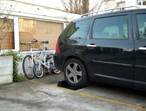 respingente fine corsa per parcheggi 1