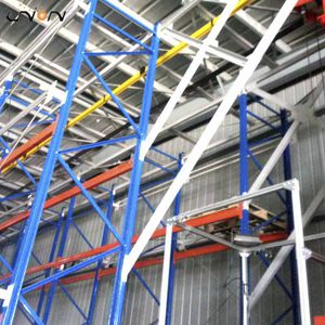 trasloelevatore per sistema di contenitori 1