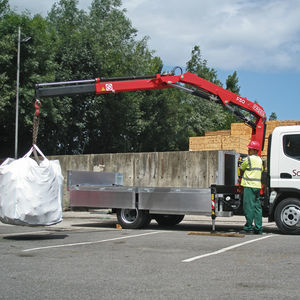gru montata su camion