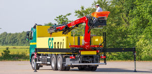 gru montata su camion 1