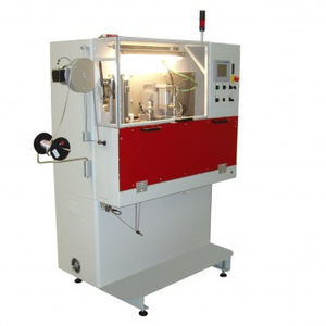 macchina di assemblaggio automatica 1