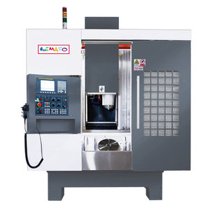 centro di lavoro CNC 5 assi