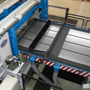 linea di taglio trasversale di bobina