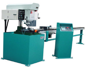 macchina di foratura CNC