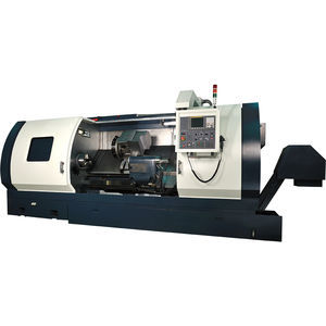 centro di tornitura CNC