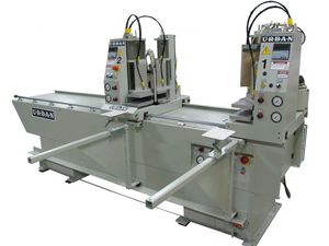 macchina saldatrice automatica