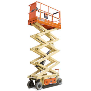 piattaforma elevatrice a forbice mobile