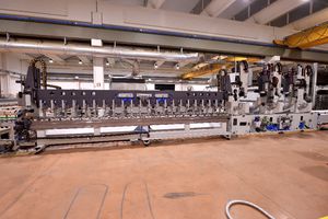 centro di lavoro a 10 assi