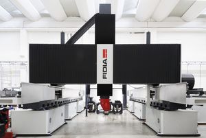 centro di lavoro CNC 3 assi
