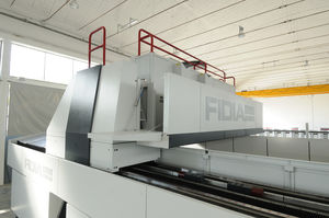 centro di lavoro CNC 3 assi