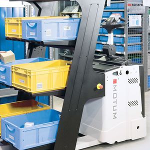 AGV per movimentazione / commissionatore / per carichi pesanti