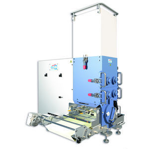 macchina di stampaggio a stazione singola