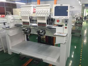 macchina da ricamo a 2 teste
