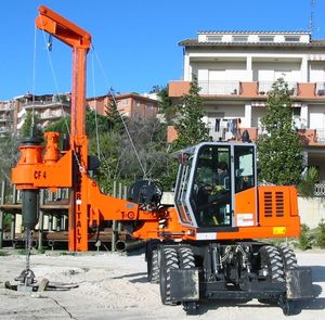 perforatrice per pali di fondazione
