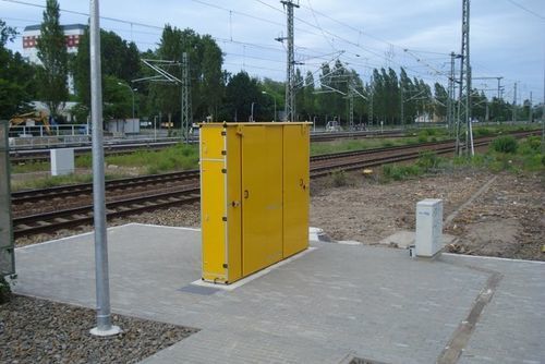 Armadio da officina - Vogelsang - di stoccaggio e di distribuzione / a pavimento / a porta