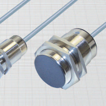 Sensore di prossimità induttivo - DCA18/4A09KS3GD - BDC ELECTRONIC S.r.l. - elettromagnetico / cilindrico / M30