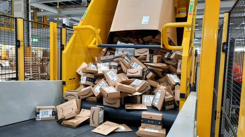 Sistema di scarico per container - U-Care C - ALFI TECHNOLOGIES - armatura / per cartone / automatico