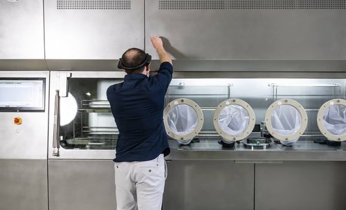Sistema di riempimento per apparecchiatura medica - SKAN AG - per l'industria farmaceutica / flessibile