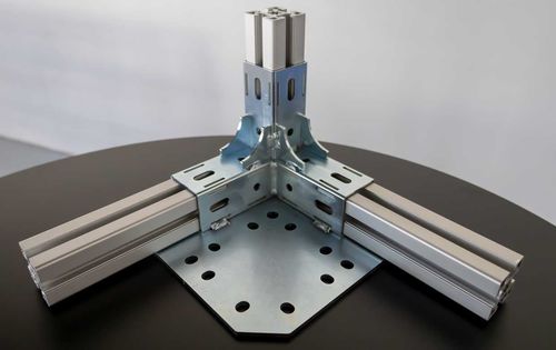 Fissaggio per profilati in alluminio - MC4 - BeeWaTec AG - per settore automotive / per applicazioni industriali / in acciaio zincato