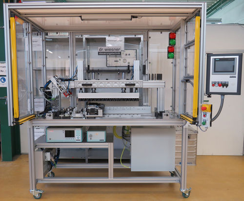 Banco per test di fughe di pressione - Dr. Wiesner - controllato da PLC / per moltiplicatore / a pressione differenziale