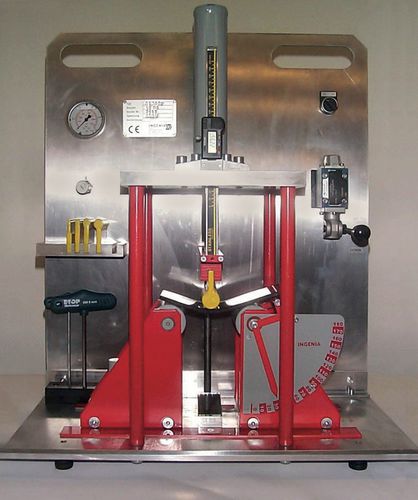 Tester di curvatura - 01.30 BP - INGENIA GmbH - di spessore / ad uso industriale / multifunzione