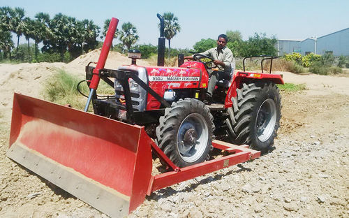 Lama di bulldozer per trattore - BULL MACHINES PVT LTD