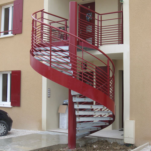 Scala a chiocciola - INDUS - JK TECHNIC - metallica / con barre / da cantiere