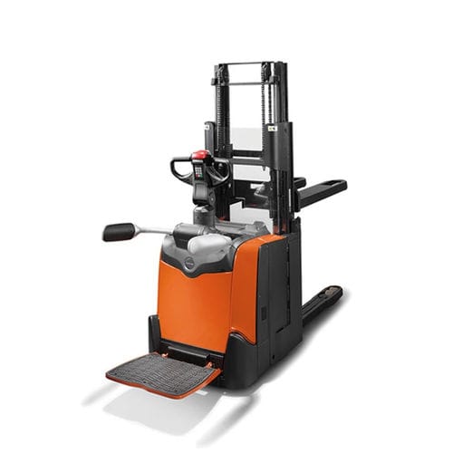 Accatastatore con piattaforma - BT Staxio P series - Toyota Industrial Equipment - elettrico / con piattaforma per conducente / 24 V