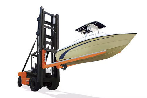 Carrello elevatore per barca - THD series - Toyota Industrial Equipment - diesel / con conducente seduto / di stoccaggio