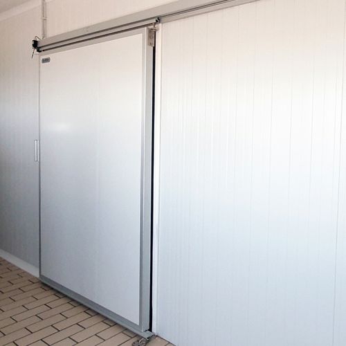 Porta scorrevole - Infraca - in acciaio inossidabile / in acciaio / in PVC