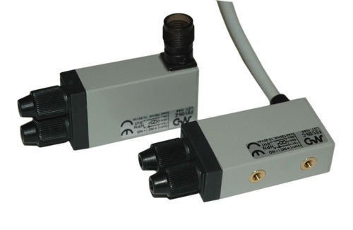 Sensore fotoelettrico a riflessione diretta - FS1 series - Micro Detectors - rettangolare / luce rossa / in fibra ottica