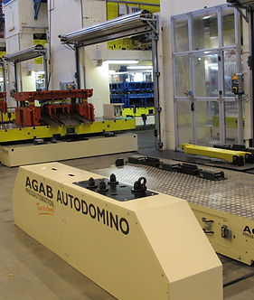 Carrello a guida su binari per movimentazione - WG DOMINO - AGAB Pressautomation AB - per carichi pesanti / per magazzino / elettrico