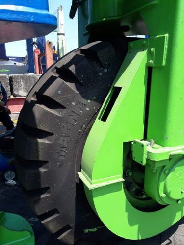 Pneumatico per macchina da cantiere - MB01 - Magna Tyres Group - per carrello elevatore stacker telescopico / per gru a cavaliere / 25"
