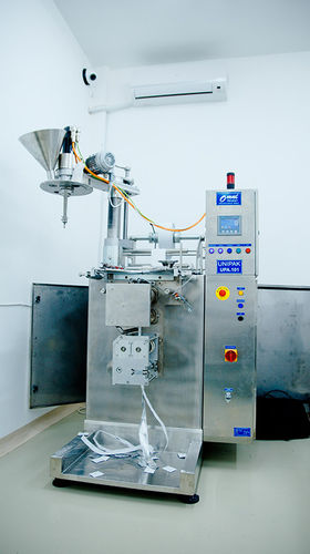 Confezionatrice verticale - Omniprojekt doo, Vrnjačka Banja, Srbija - flow-pack / automatica / per l'industria agroalimentare