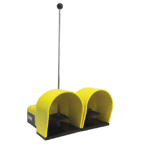 Interruttori a pedale di comando - IP7018 - Esecuzione doppia - Giovenzana International B.V. - elettrico / 2 pedali