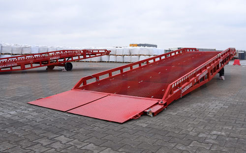 Rampa di carico per pontile - ECO series - AV-EXIM - per carrello elevatore / per magazzino / per veicolo utilitario
