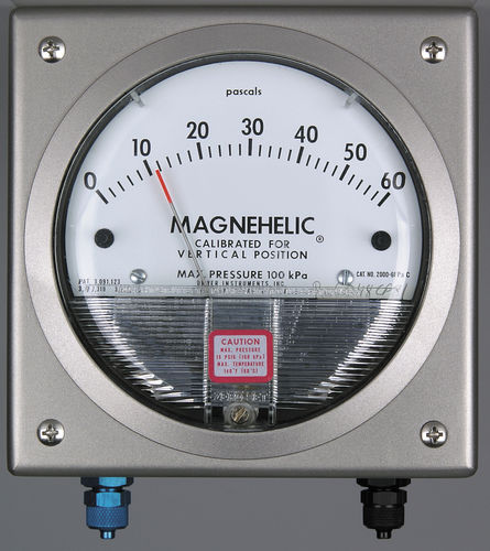 Manometro differenziale - M2000/M2300-U130E - BRIEM Steuerungstechnik GmbH - analogico / da parete / in acciaio inossidabile