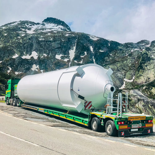 Semirimorchio extra ribassato - MegaMAX - Faymonville Distribution S.A. - per attrezzatura industriale / per merce / da cantiere