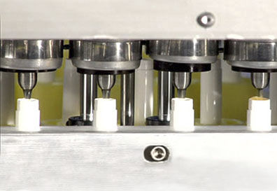 Riempitrice automatica - FMI-6000-AP - APACKS - per bottiglie / per liquido / per l'industria cosmetica