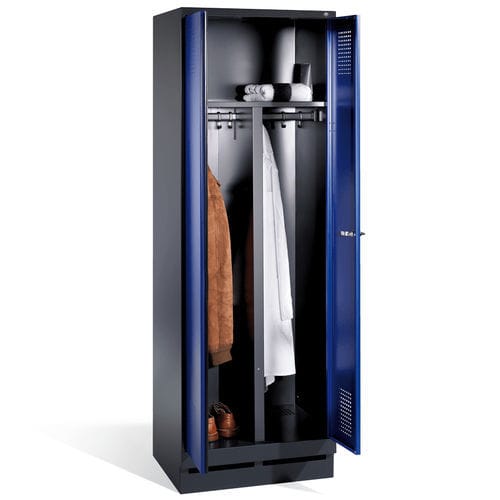 Armadio spogliatoio per abiti da lavoro - S series - C + P Möbelsysteme - ventilato