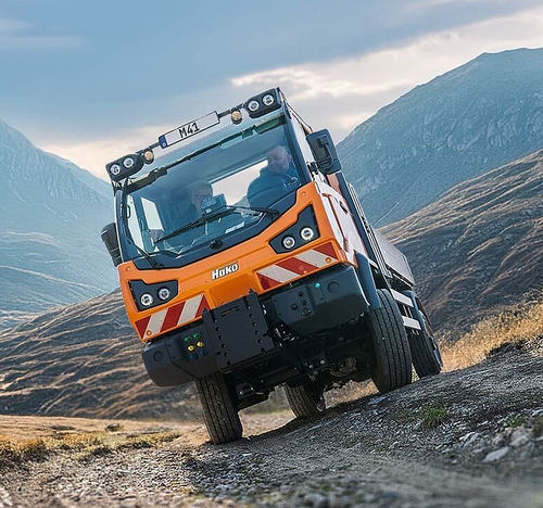 Veicolo utilitario multifunzione - Multicar M41 - HAKO - diesel / con pianale ribaltabile / a 4 ruote motrici