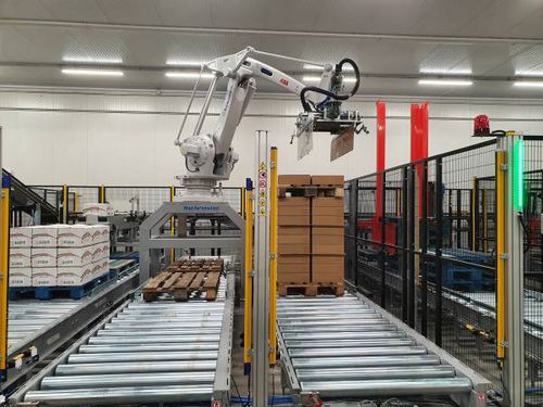 Pallettizzatore robotizzato - Mad Automation Srl - a strati / articolato / compatto