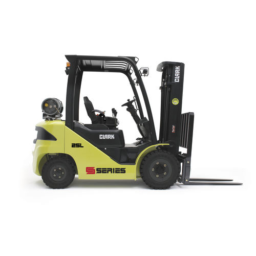 Carrello elevatore diesel - S Series - CLARK Material Handling - a GPL / con conducente seduto / di carico