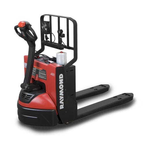 Transpallet elettrico - 8210 - Raymond - a timone con guida da terra / 24 V / per magazzino