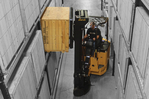 Carrello elevatore elettrico - Bx0AC series - Landoll - con conducente seduto / per movimentazione / per corsie strette