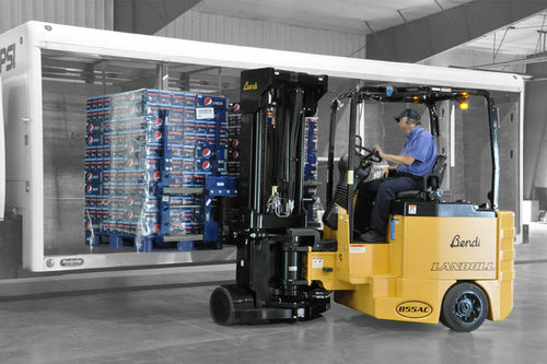 Carrello elevatore elettrico - B55AC - Landoll - con conducente seduto / per movimentazione / per corsie strette